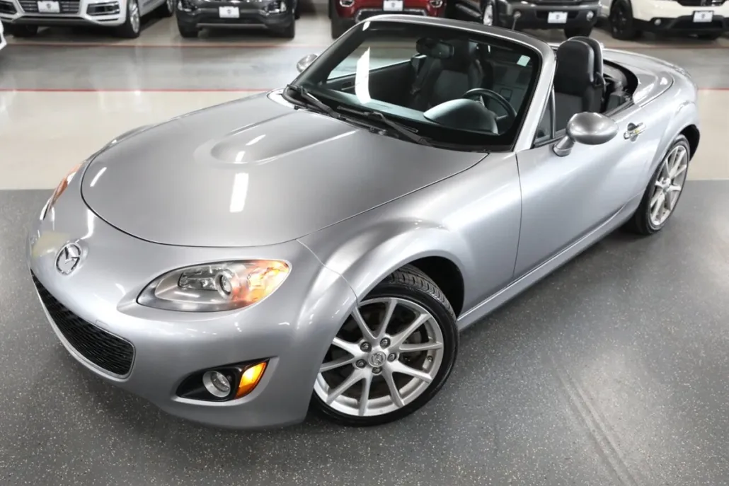2011 Mazda MX-5 Miata Miata Grand Touring photo 1