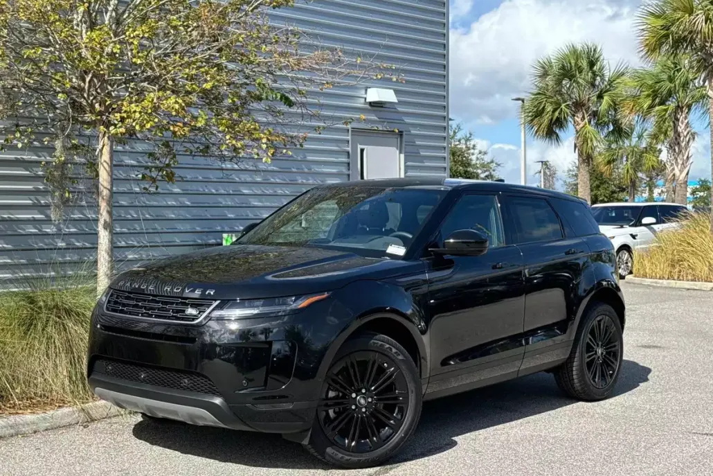 2025 Land Rover Range Rover Evoque S photo 1