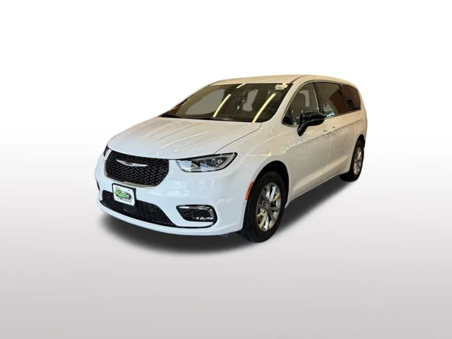 2026 Chrysler Pacifica photo 1