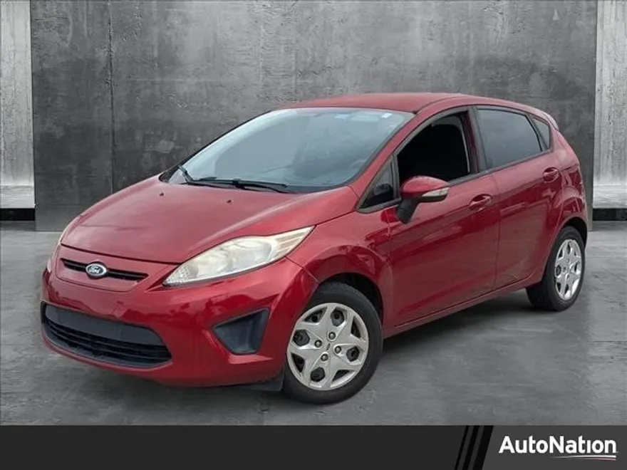 2013 Ford Fiesta SE photo 1