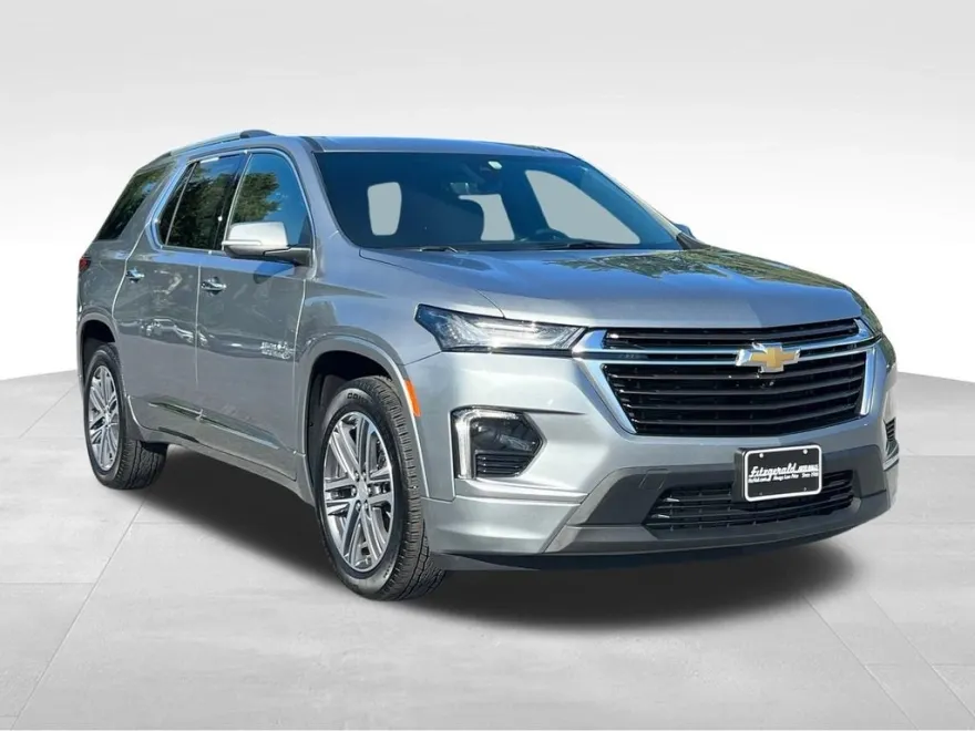 2023 Chevrolet Traverse High Country photo 1