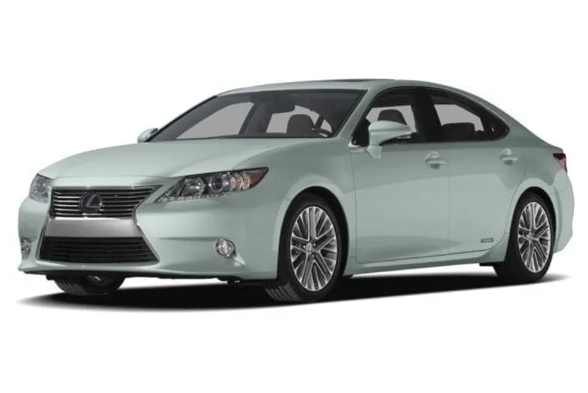2015 Lexus ES 300h photo 1