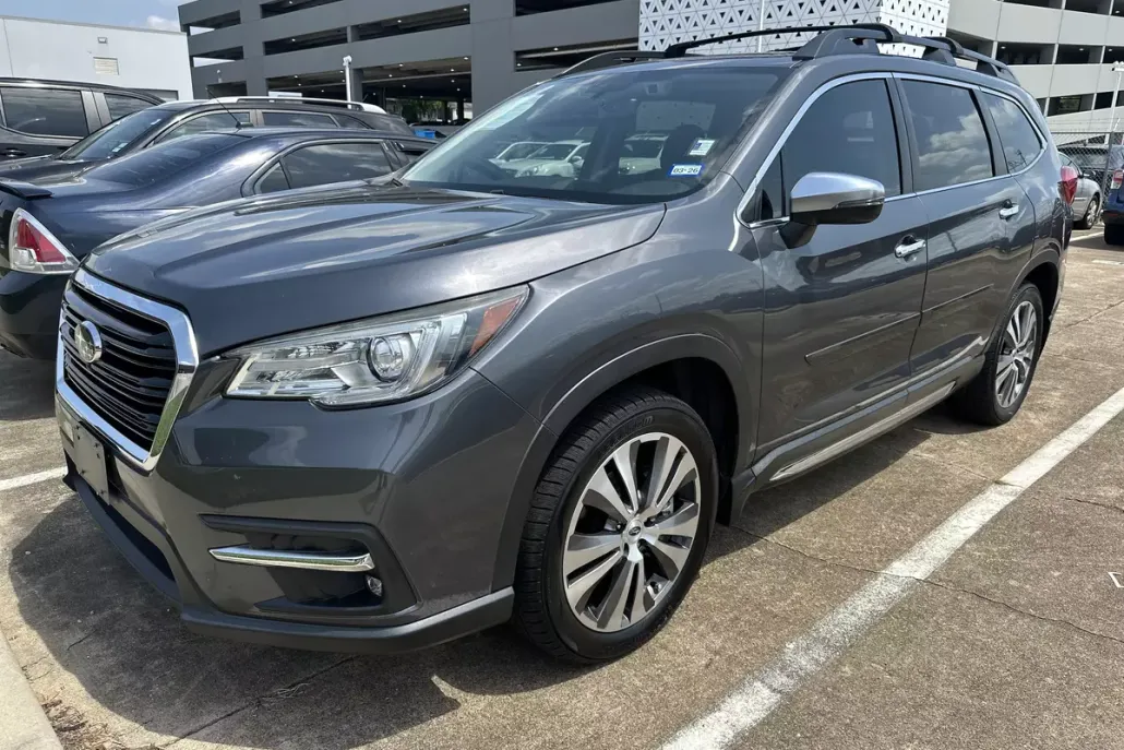 2022 Subaru Ascent Touring photo 1