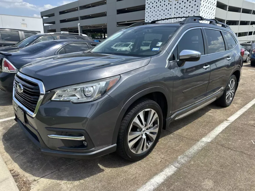 2022 Subaru Ascent Touring photo 1