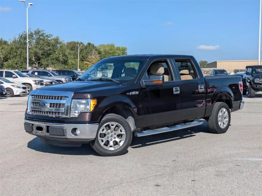 2013 Ford F-150 XLT photo 1