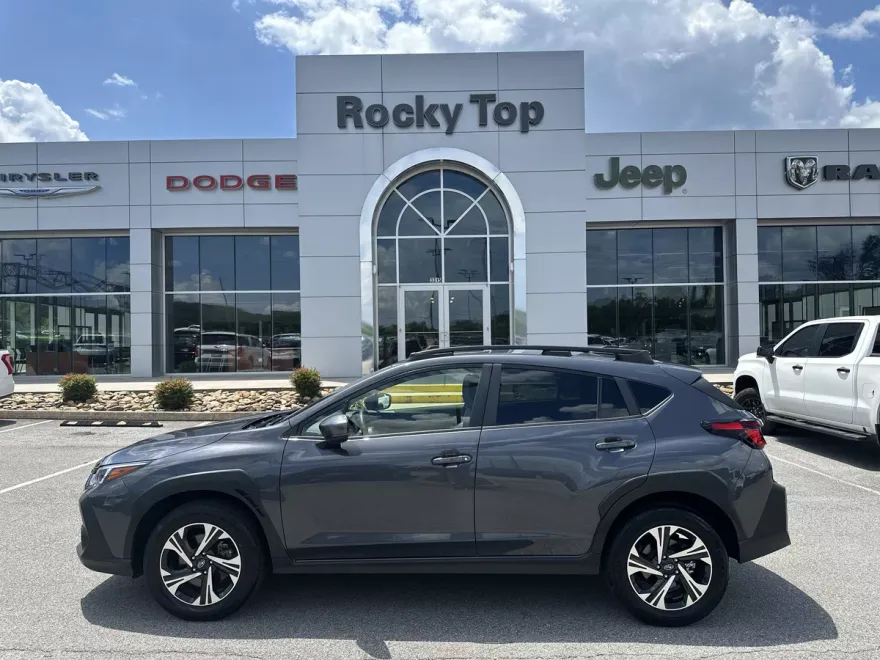 2024 Subaru Crosstrek Premium photo 1
