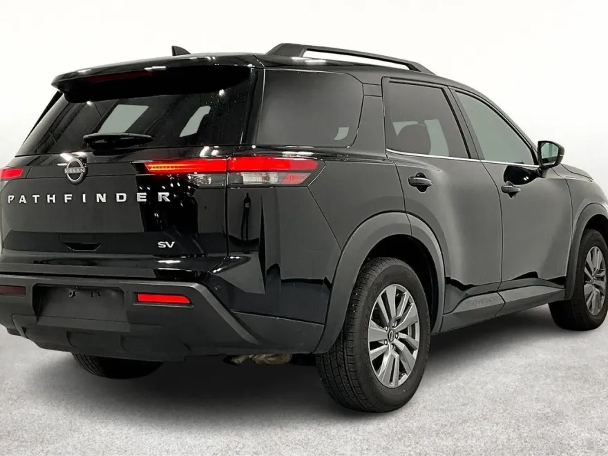 2024 Nissan Pathfinder SV photo 1