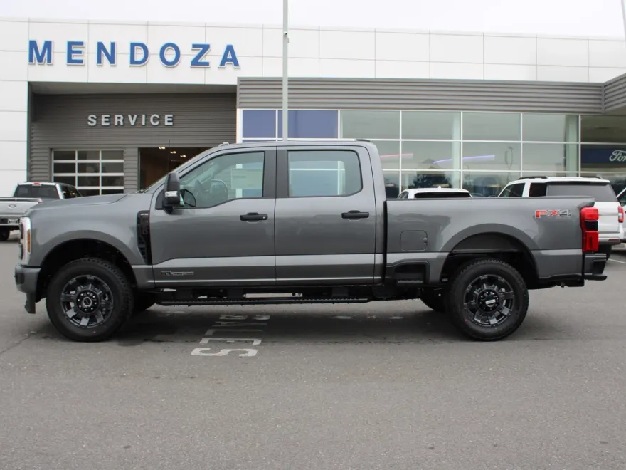 2025 Ford F-250 photo 1