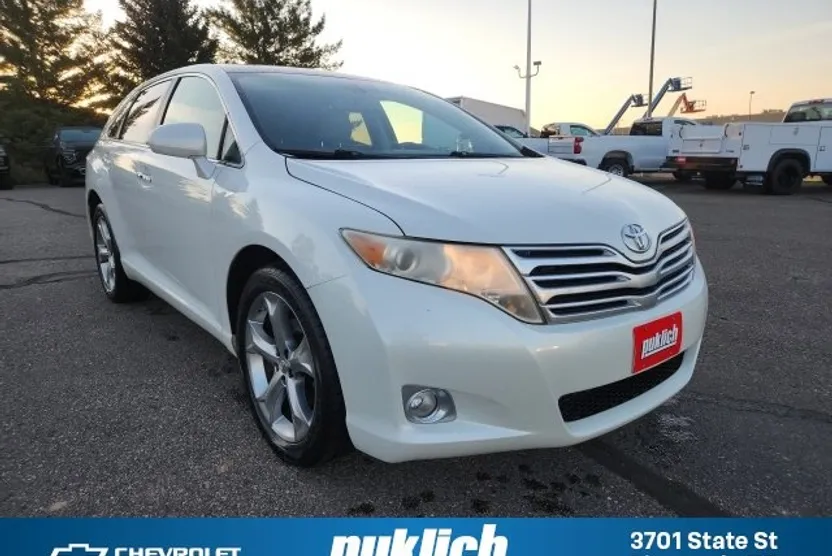 2010 Toyota Venza photo 1