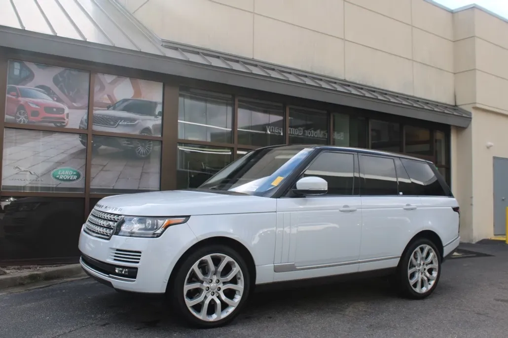2016 Land Rover Range Rover HSE photo 1