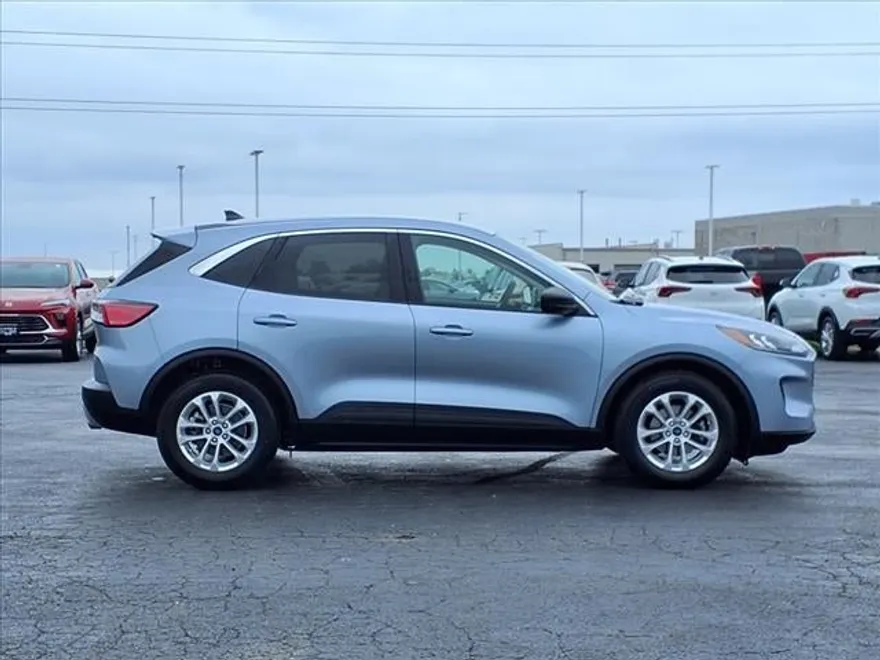 2022 Ford Escape SE photo 1
