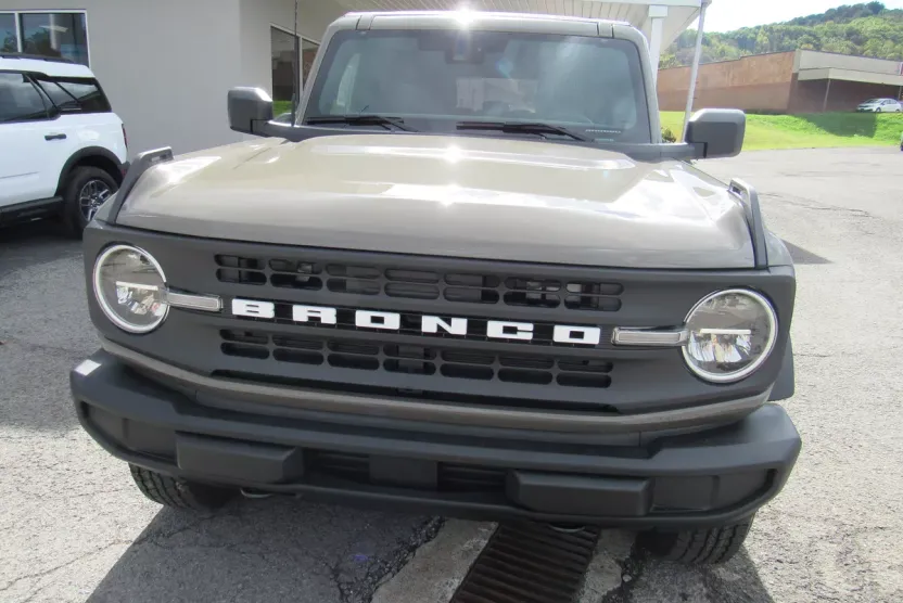 2025 Ford Bronco Big Bend photo 1