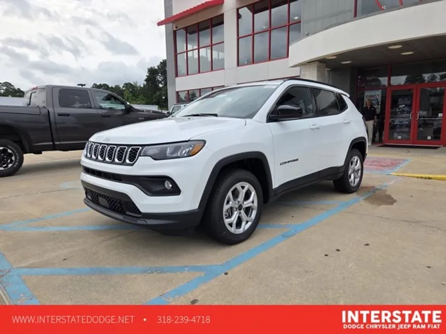 2025 Jeep Compass Latitude photo 1