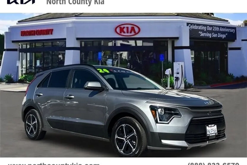 2024 Kia Niro EX photo 1