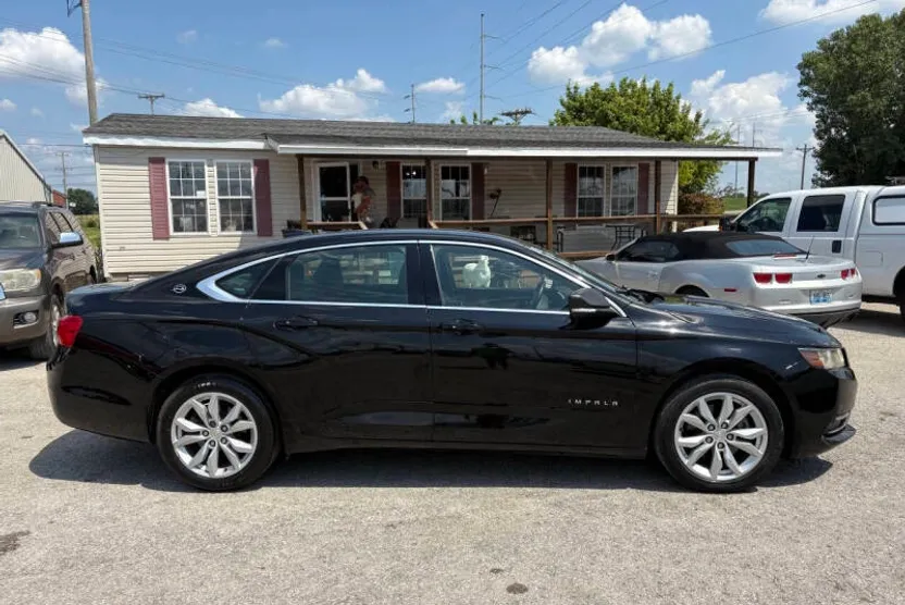 2018 Chevrolet Impala 1LT photo 1