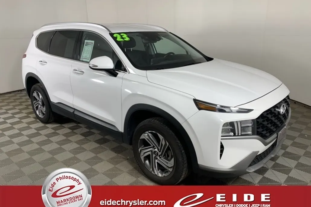 2023 Hyundai Santa Fe SEL photo 1