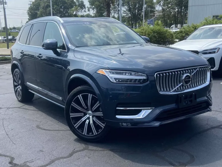 2024 Volvo XC90 B5 AWD Plus photo 1