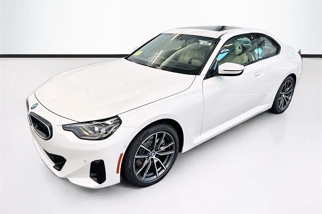 2025 Bmw 230i xDrive photo 1