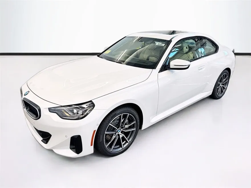 2025 Bmw 230i xDrive photo 1