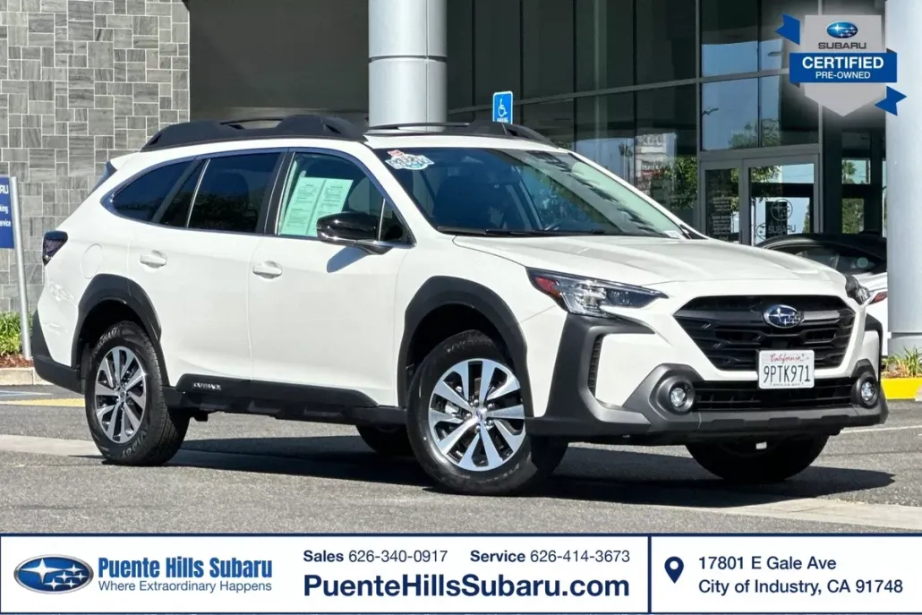 2025 Subaru Outback Premium photo 1