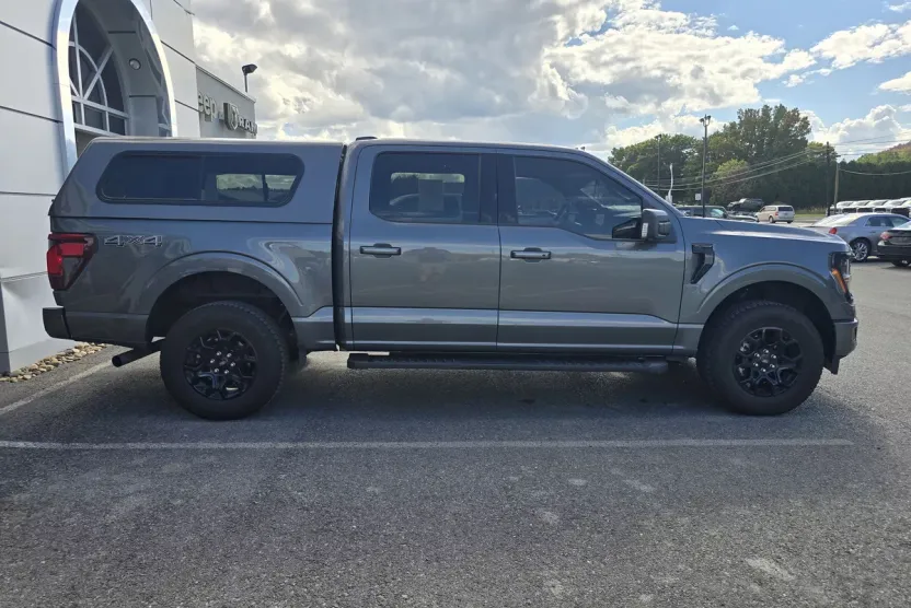 2024 Ford F-150 XLT photo 1