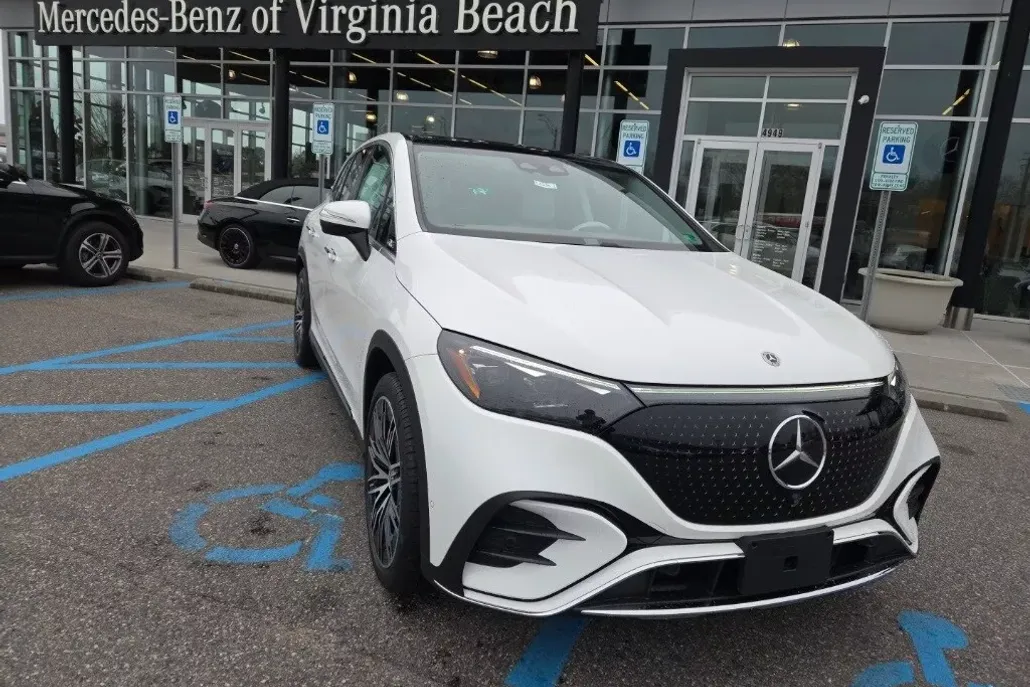 2025 Mercedes Benz EQE-Class SUV photo 1