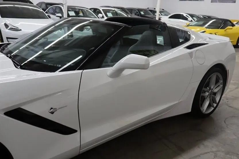 2017 Chevrolet Corvette Stingray Coupe photo 1