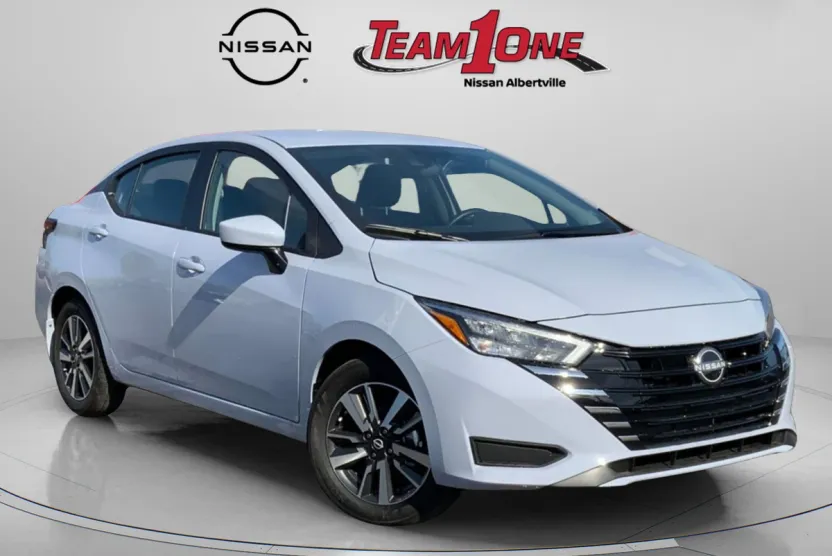 2025 Nissan Versa SV photo 1