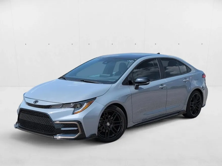2022 Toyota Corolla SE photo 1