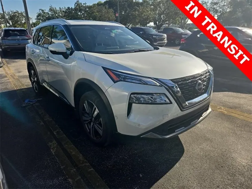 2023 Nissan Rogue SL photo 1