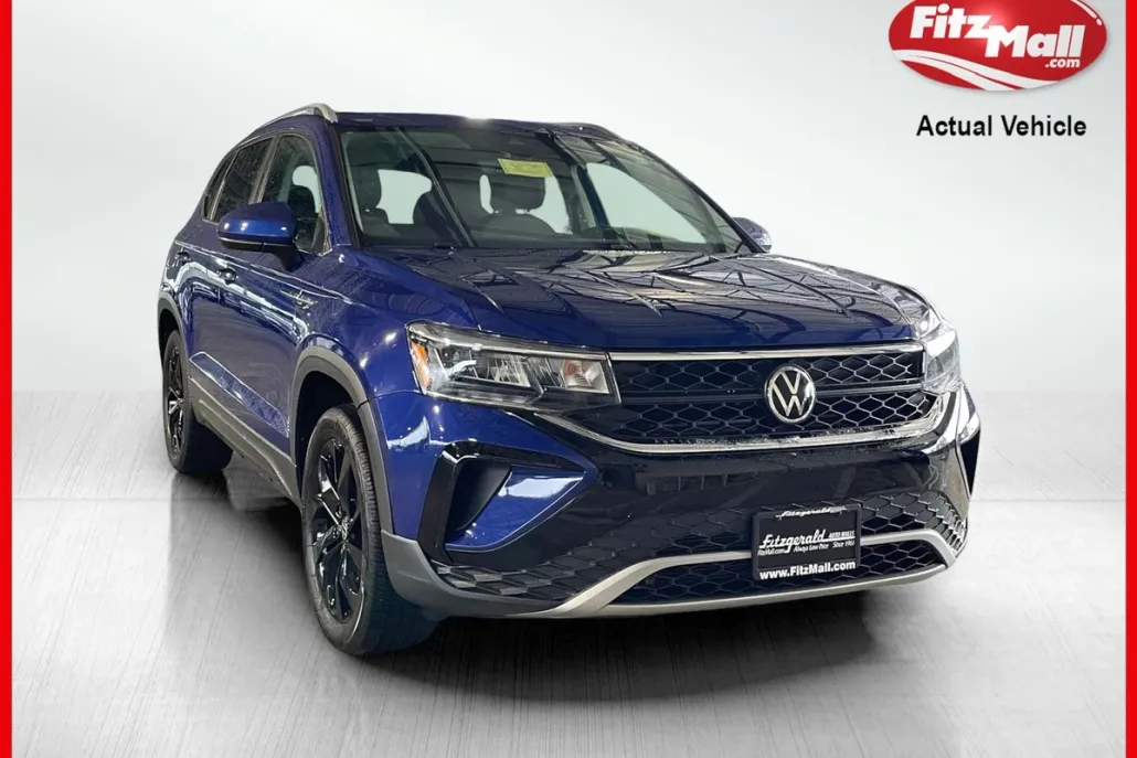 2022 Volkswagen Taos SE photo 1