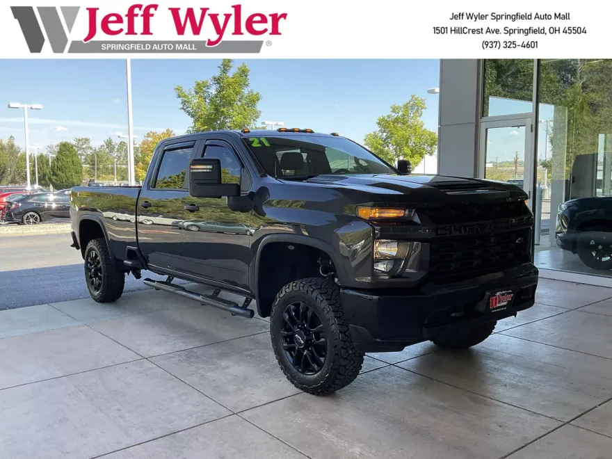 2021 Chevrolet Silverado 2500HD Custom photo 1