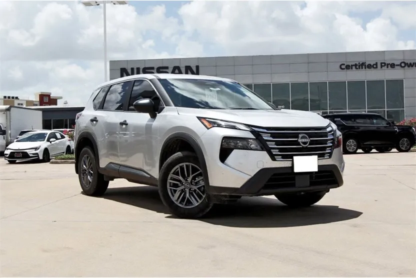 2024 Nissan Rogue S photo 1