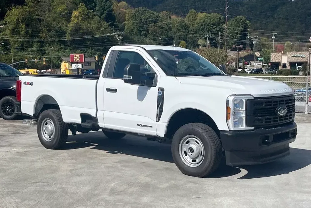 2025 Ford F-250 XL photo 1