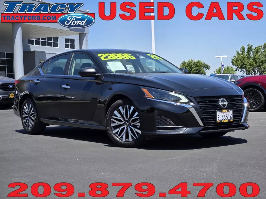 2024 Nissan Altima 2.5 SV photo 1