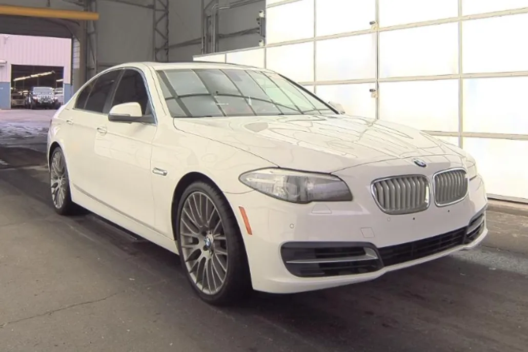 2014 Bmw 550i 5-Series photo 1