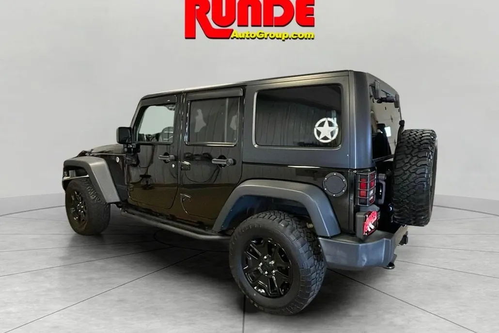2017 Jeep Wrangler Unlimited Willys Wheeler photo 1