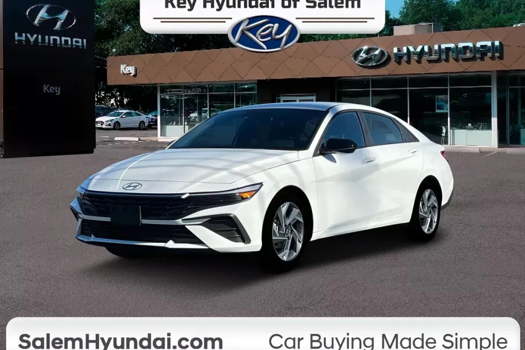 2025 Hyundai Elantra SEL Sport photo 1