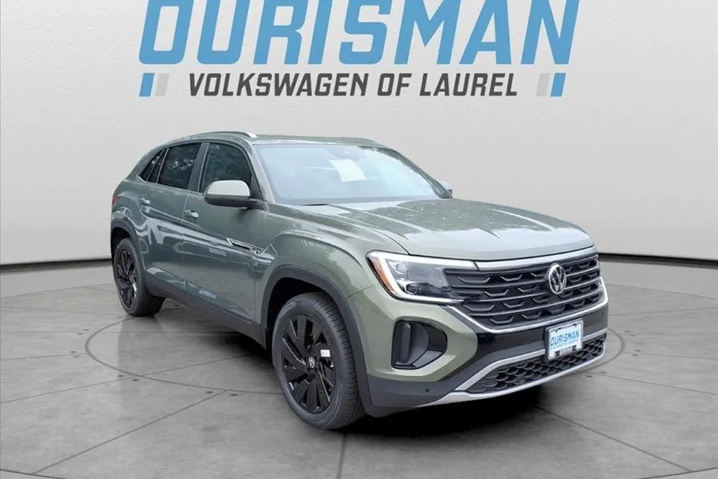 2026 Volkswagen Atlas Cross Sport SE Technology photo 1