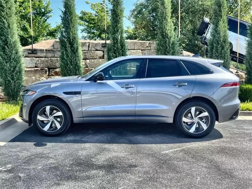 2025 Jaguar F-PACE P250 R-Sport photo 1