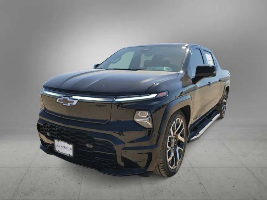 2024 Chevrolet Silverado EV RST photo 1