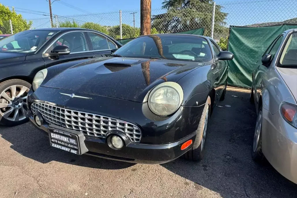 2004 Ford Thunderbird Deluxe photo 1