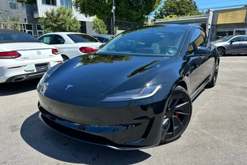 2024 Tesla Model 3 Performance photo 1