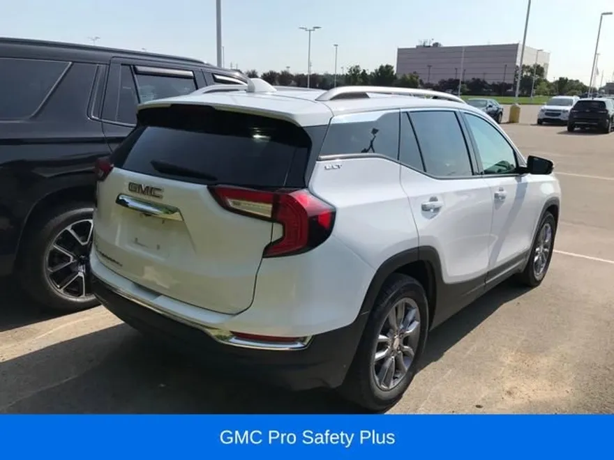 2022 Gmc Terrain SLT photo 1