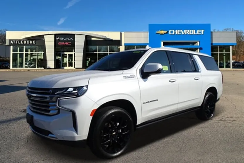 2022 Chevrolet Suburban High Country photo 1
