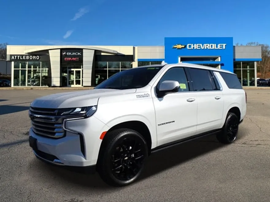 2022 Chevrolet Suburban High Country photo 1