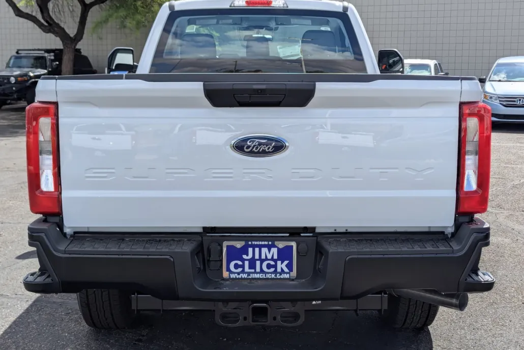 2025 Ford F-350 photo 1