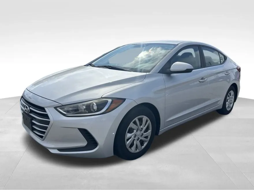 2017 Hyundai Elantra SE photo 1