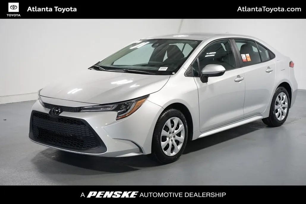 2022 Toyota Corolla LE photo 1