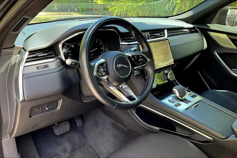 2022 Jaguar F-PACE P250 S photo 1